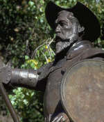 A sculpture of Don Quixote and Sancho Panza