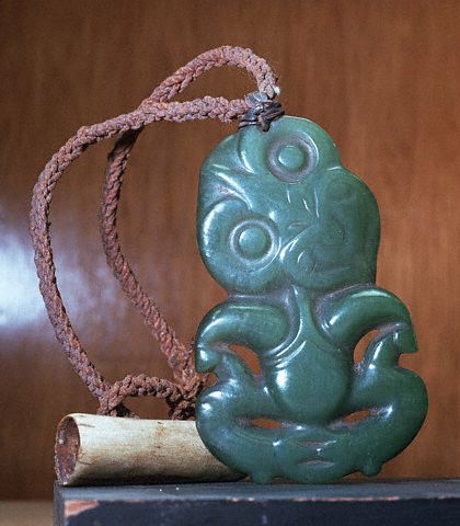 Maori hei-tiki carved jade pendant